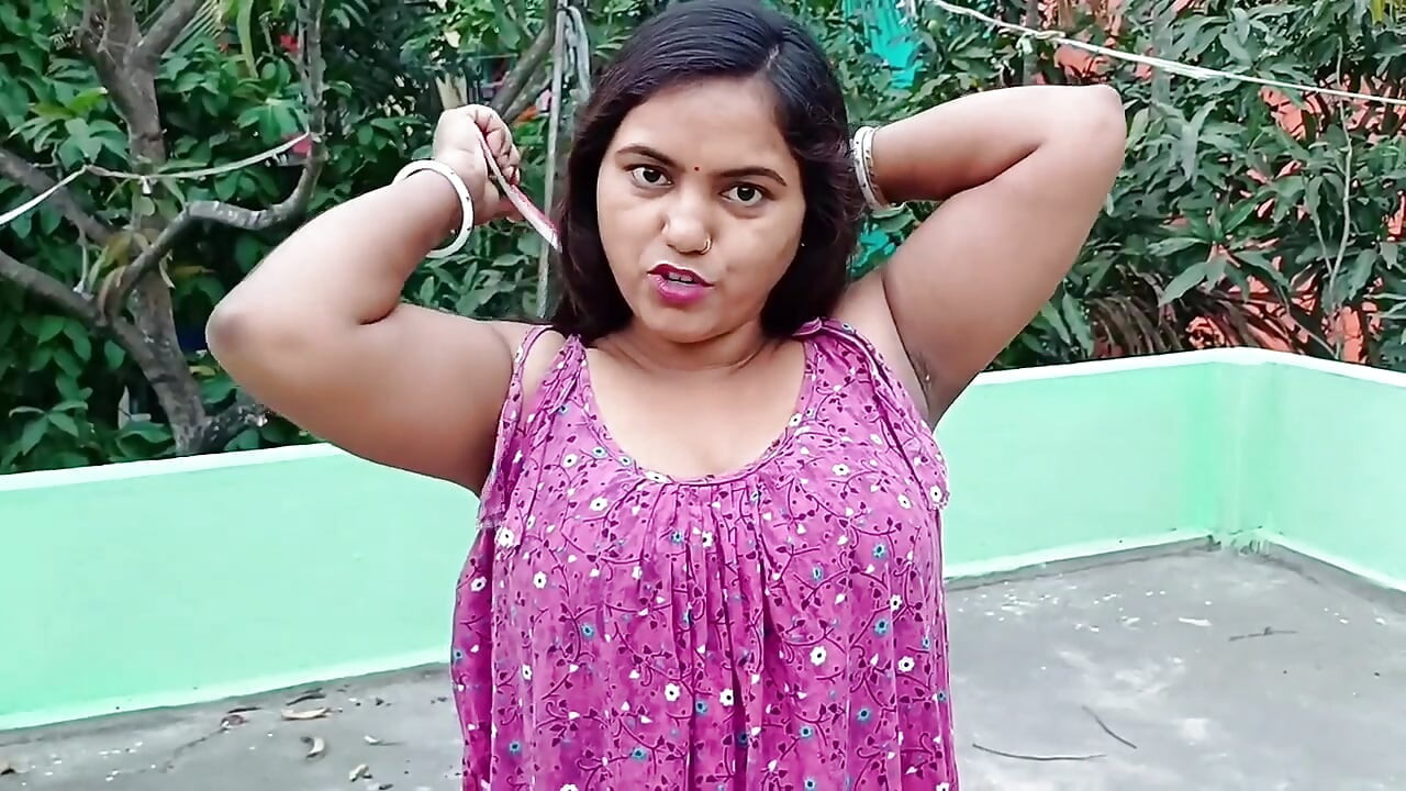 Loan emi ke Badle Bhabhi ji Ne Apne boobs pila diye or Lund ka pani bhi pinliya