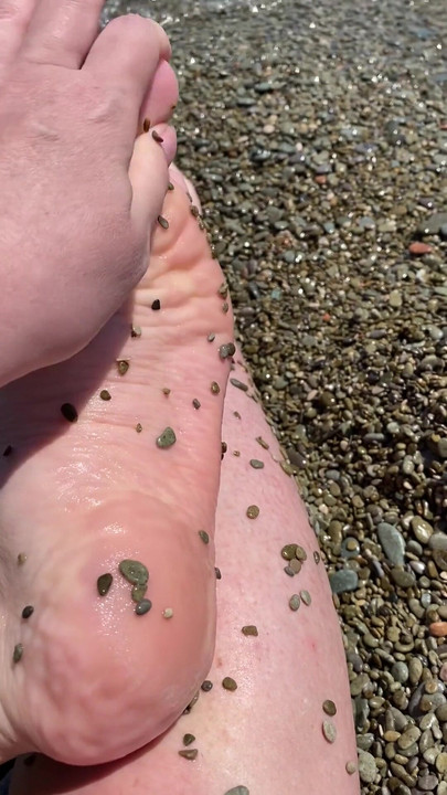 Spectacular moment from "Amateur Outdoors Showing Feet"