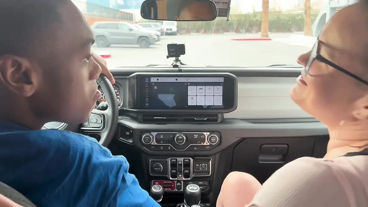 Uber Driver Gets Lucky with PAWG Passenger