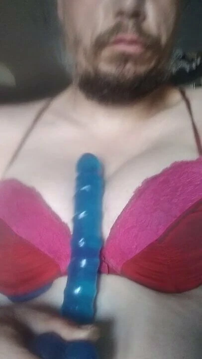 I am able to swallow a 10 inch water is blue and not too big