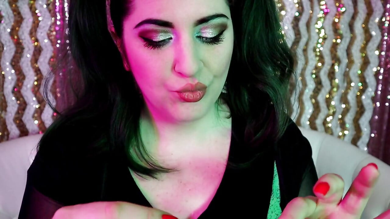 100 Layers of Lipgloss Asmr Kisses