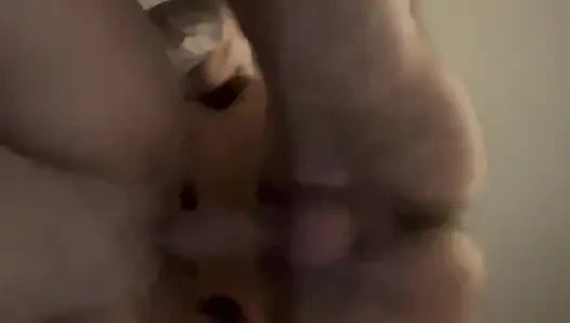 Dari bawah Anda dapat melihat bagaimana mereka menghancurkanku