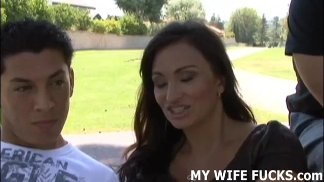Watching my wife getting fucked is so hot