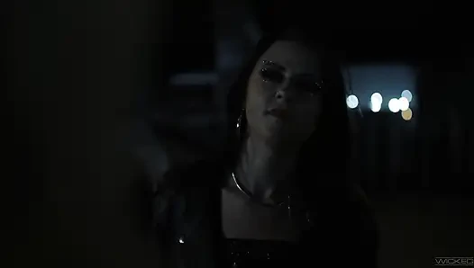 Wicked - güzel Emma Hix amını yalamak için kızıl saçlıyı takip ediyor