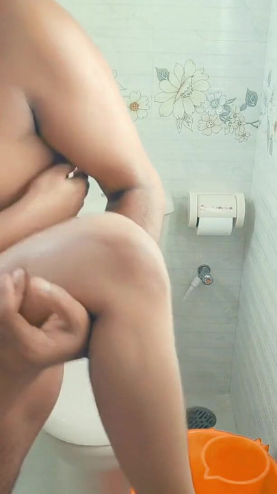 Powerful moment from ""StepBrother and stepsister taking a bath"sexy Indian girl"