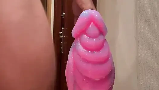 Ejderha dildo yolculuğu ve sarkma