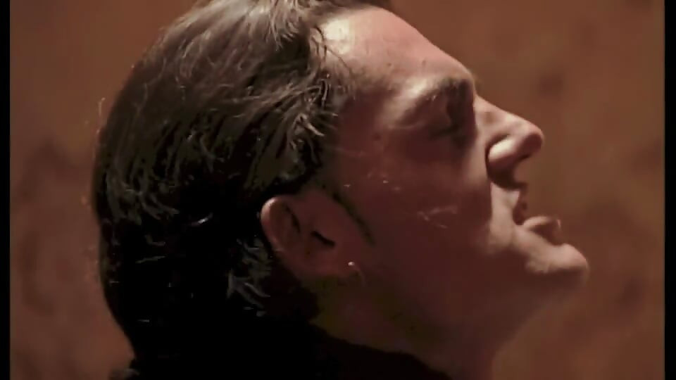 Sumisión En Una Jaula Y Follar a La Luz De La Vela