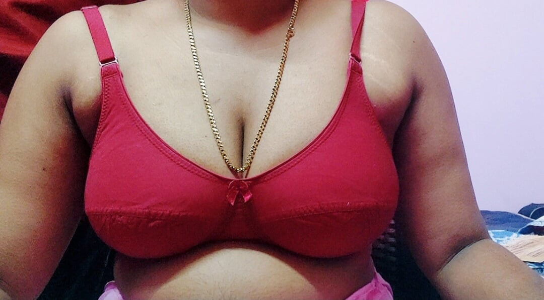 Mohini Bhabhi came to her stepbrother house