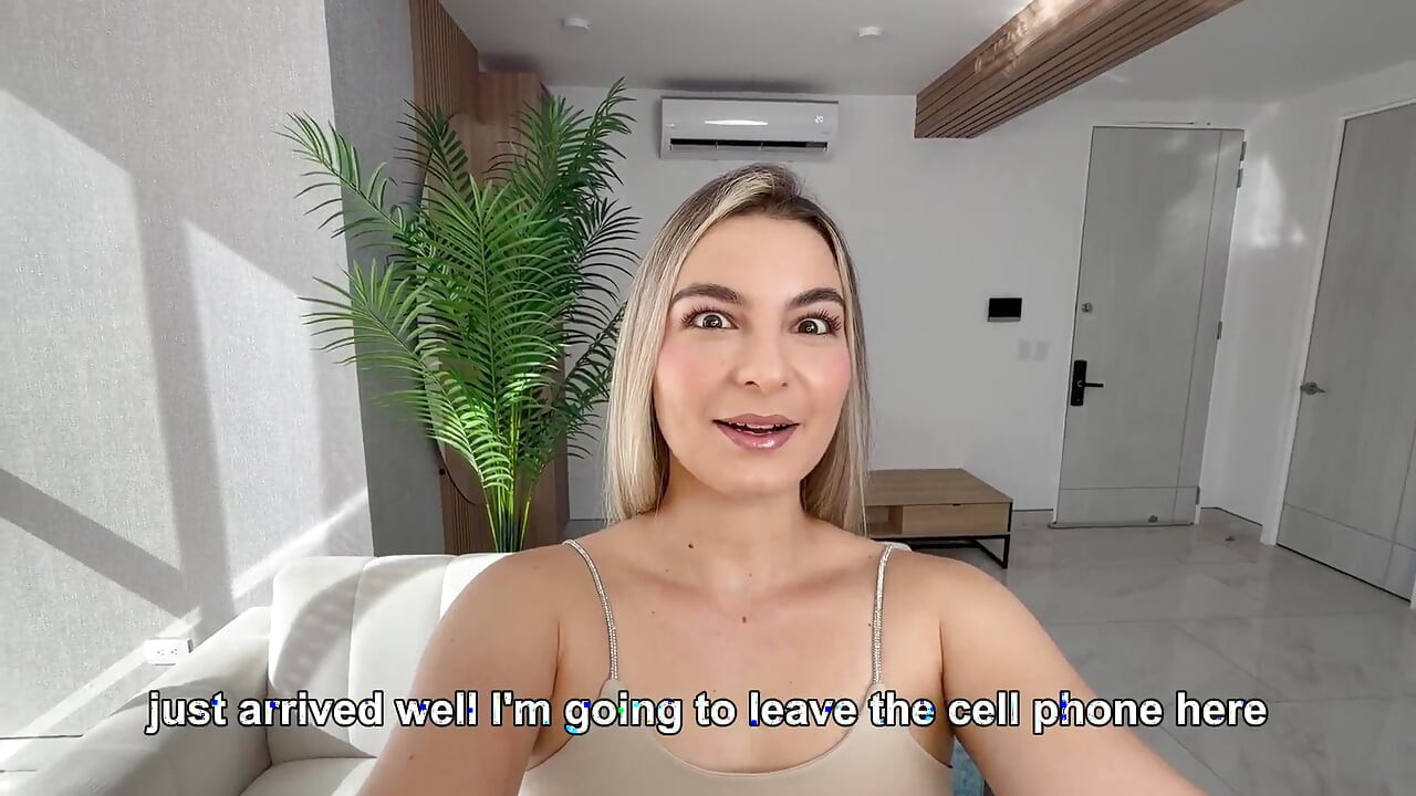 I have a date with a guy from Tinder and it goes better than planned... I didn't expect his huge cock