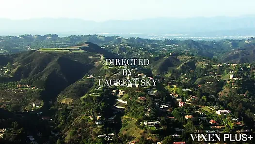 VIXEN ПЕРЕД шаловливой неверной Alexis есть анал