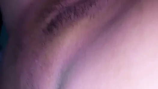 Pinay is so horny... Before she fuck