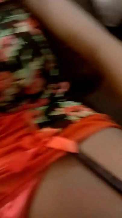Üvey babanın seksi bir video çekerken bakış açısı | Klip 2