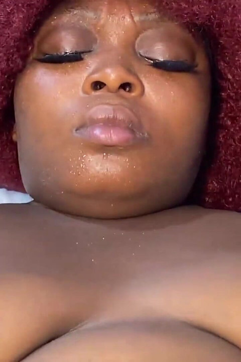 Romantic Masturbation to Cum