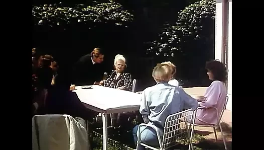 Euro-oma nimmt es in den arsch!