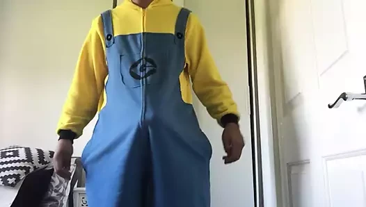 Minion is horny