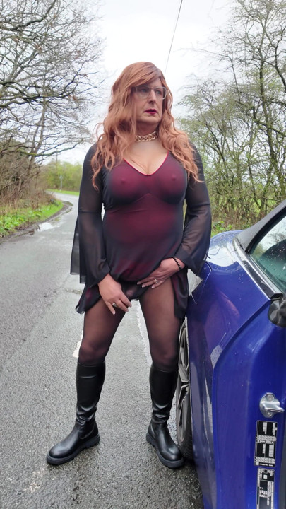 Sexy Crossdresser kellycd2022 in black pantyhose and boots out for an afternoon drive | Clip 2