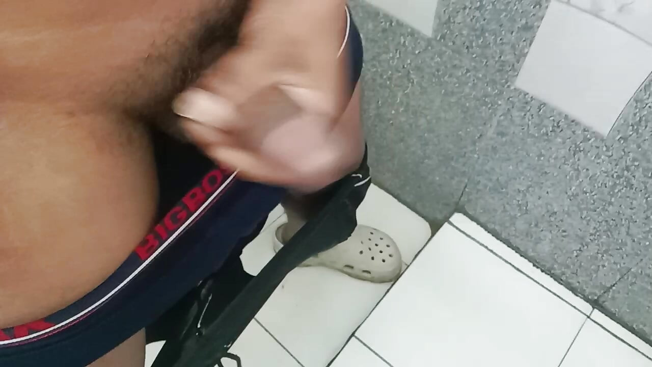Desi hot boy musterbate