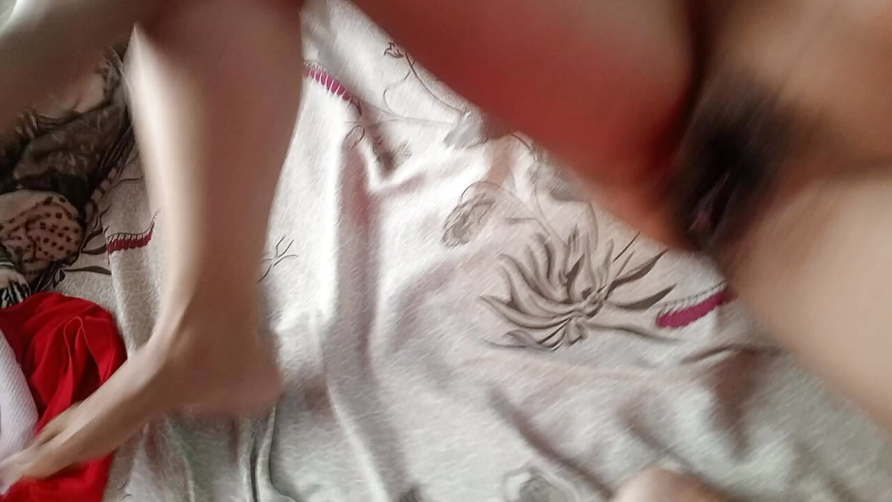 The young girl started sucking her friend's penis with full enjoyment and then fucked him well.