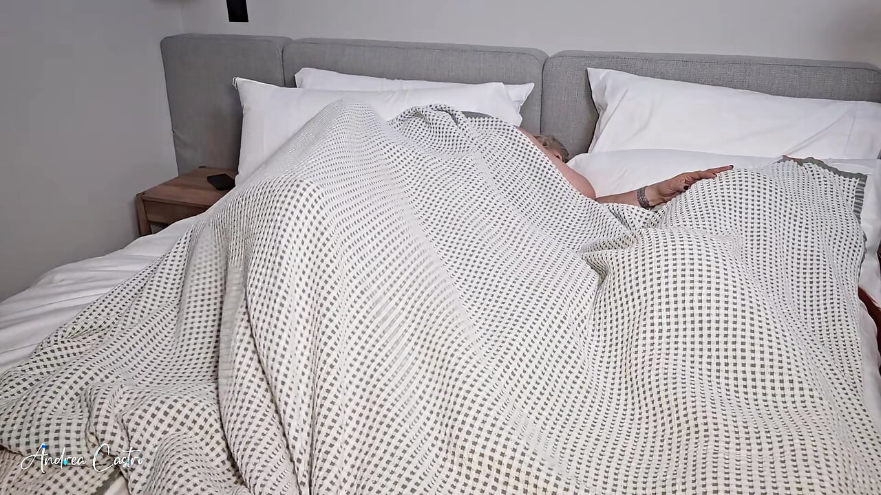 My husband puts his dick in my mature friend and we end up having our first threesome - Andrea Castro, Monique Fuentes & Zack Wh