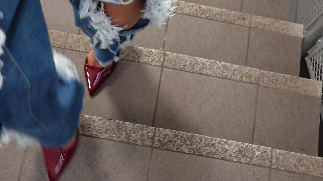 In my sexy ripped jeans I so hard