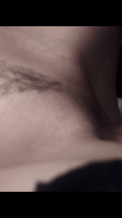 Chicas sexys se cogen después de chupar pijas enormes | Clip 2