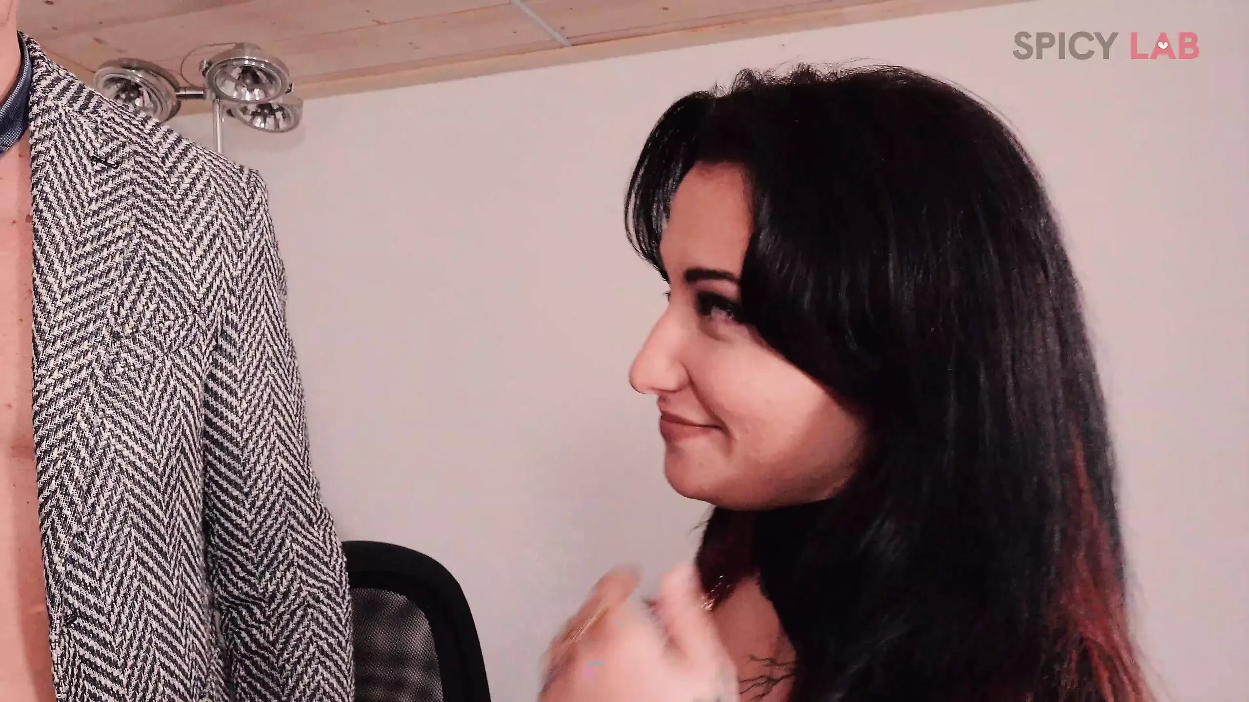 La estudiante, la profesora y sus compañeros de clase: orgía, anal y dp
