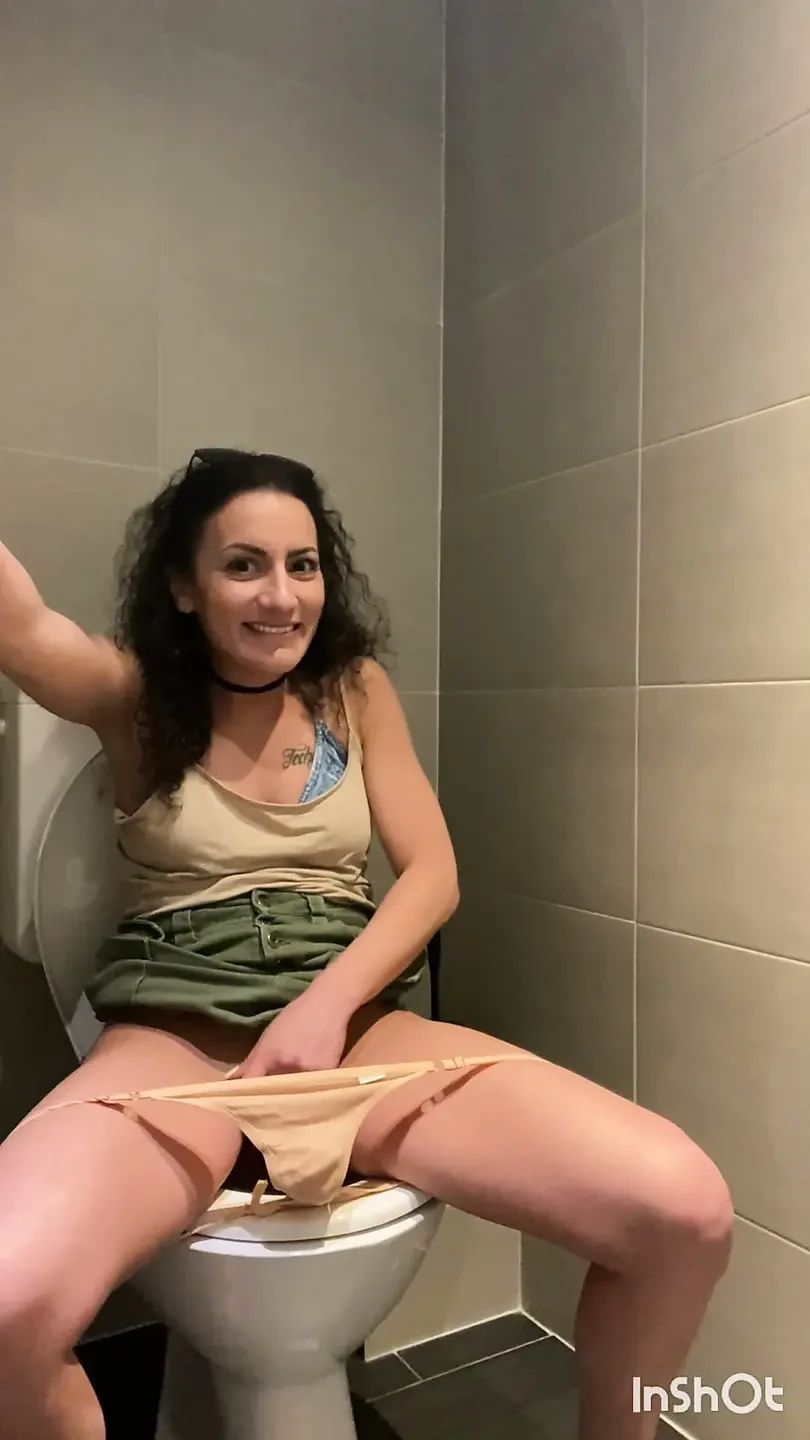 So Much for a Short Piss Break - Squirting Instruction on My Ass
