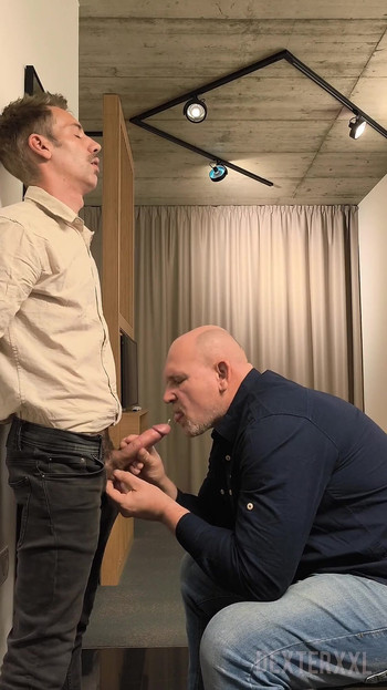 Thomas Young Sexy Friend Get Sucked off Stepdaddy