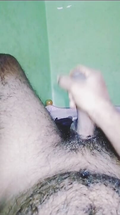 فتى سريلانكا يستمني