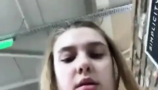 Blasen. Arschloch fingern. Heiße verdammte muschi. Fick titten und sperma