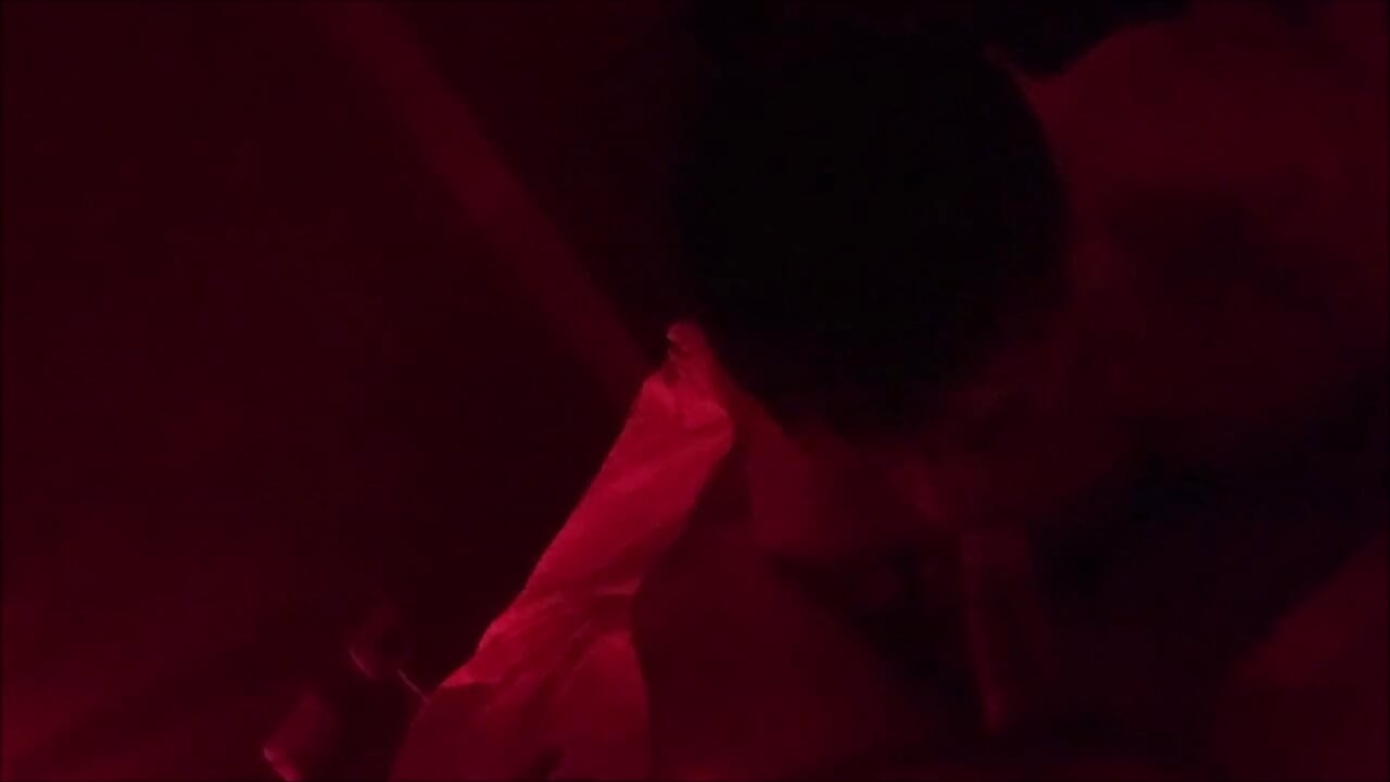 Jebem ovu savršenu guzicu cijelu noć