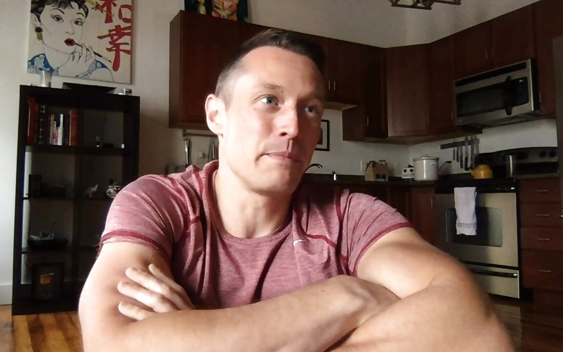 Muscle Worship Live Chat
