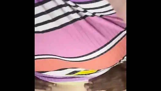 Pantat besar disetubuhi di kursi belakang