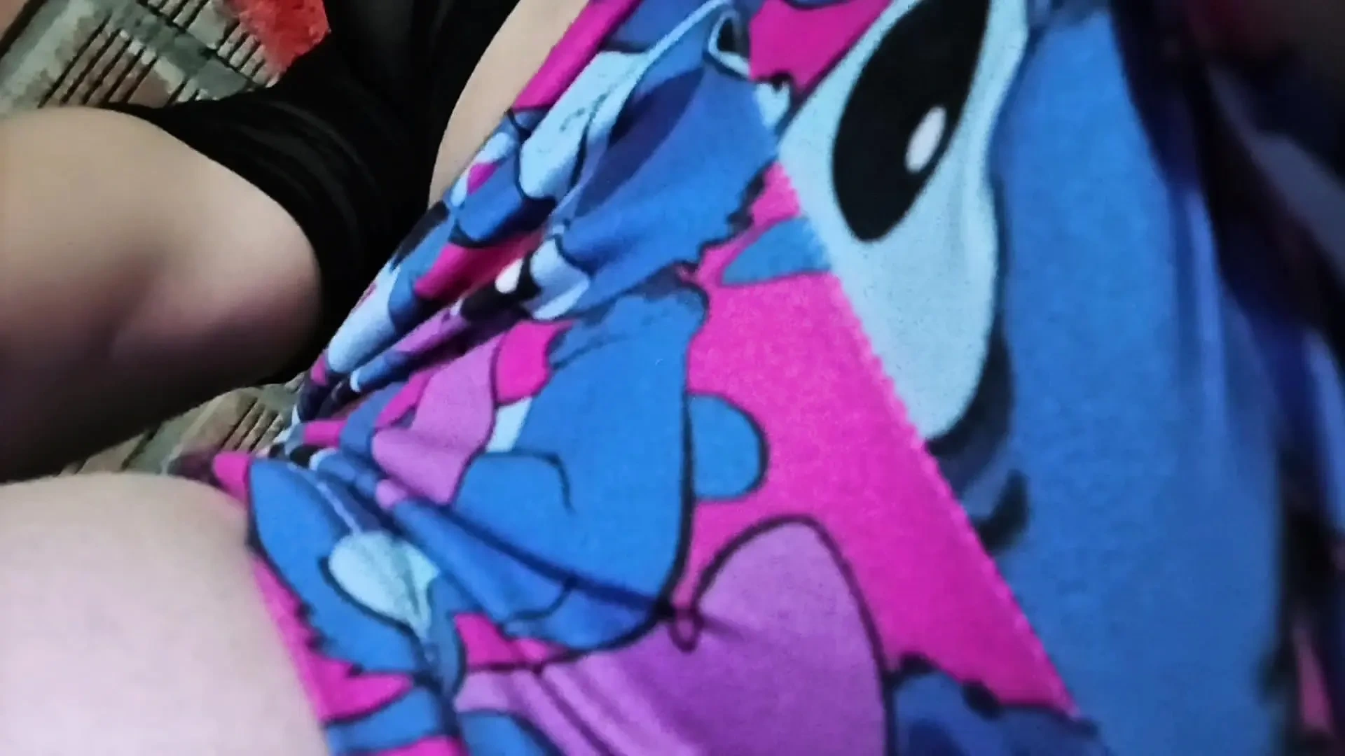 MY stepdad GIVES ME IN THE VAGINA UNTIL I SQUIRT