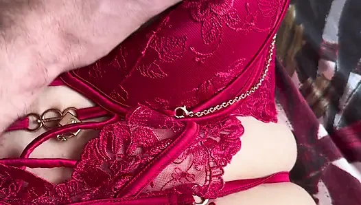 Моя грудь течет MIlk Когда жесткий член внутри меня