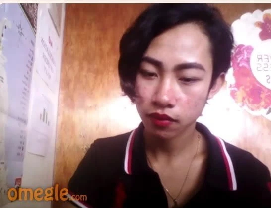 Shemale (Transgender) on cam - Part 2 - Showing Body & Butt