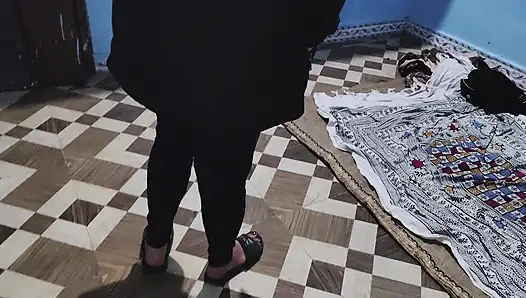 Ngentot istri hot saudara laki-lakiku setelah kepergok ngocok kontol di celana dalamnya