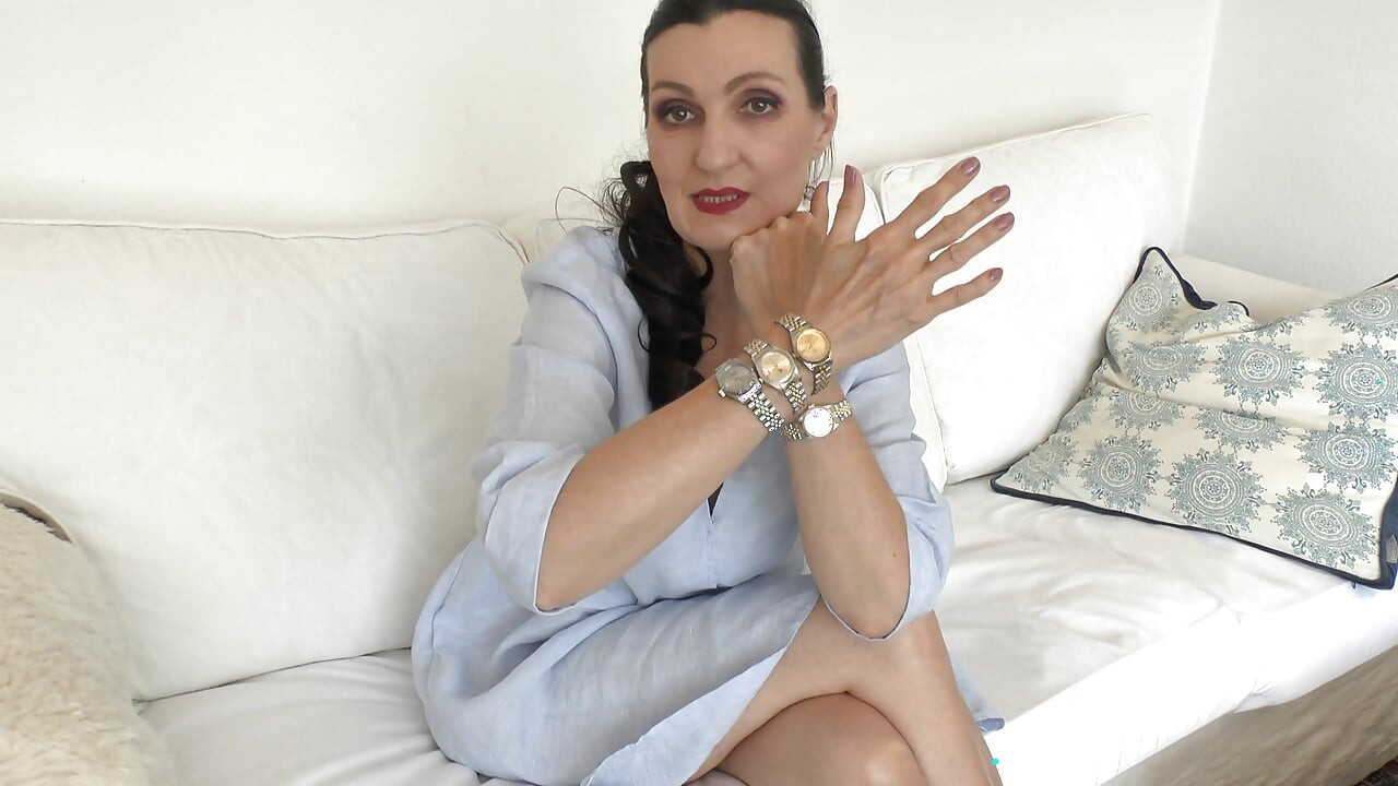 Meeting at Stepmother's, Waiting for Stepson, Watch Fetish, Lady Victoria Valente