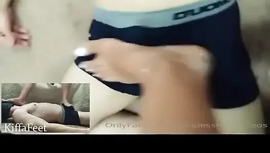 Dewi kiffa di ranjangnya