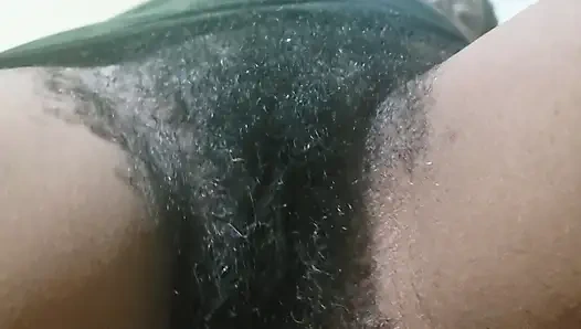 Very hot and skinny amateur raw kissing each other creates a sensual hairy pussy