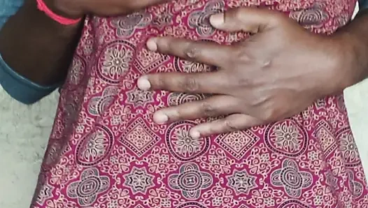 Neiber Boy lagi asik memeknya habis-habisan