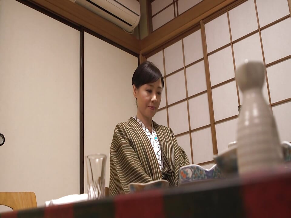 A061G06 Late-night open-air bath SEX with my son-in-law who is deceived by her mother-in-law's lust and drowns in forbidden lust!