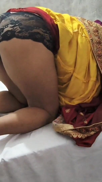 Desi village indian beautiful bhabhi hot romantic sex and cumshot on her belly | Clip 1
