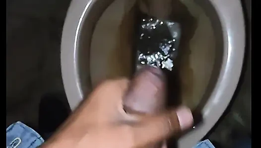 Masturbating in toilet and big cumshot