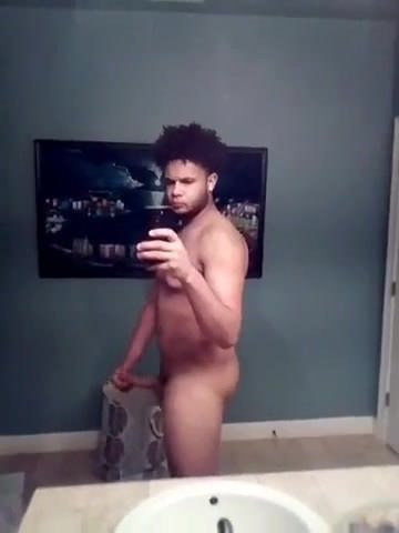 Black dude shows ass