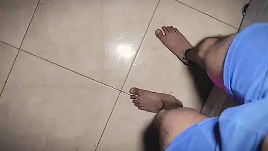 Sie stecken einen analplug in meinen engen arsch und lassen meine muschi vor sperma tropfen