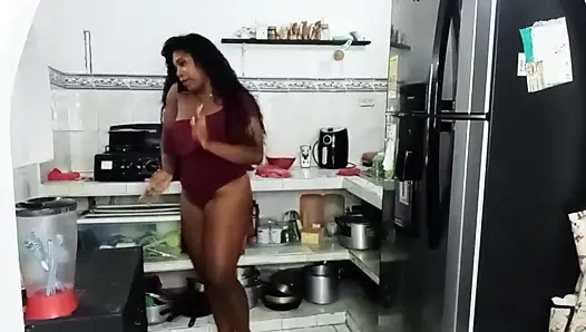 Cake Frosting in the Kitchen