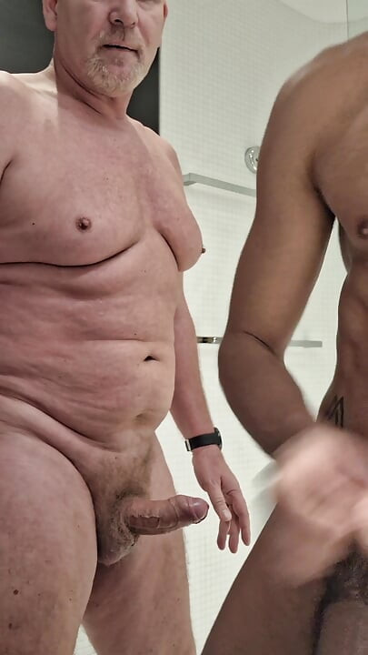 Lucio Sexy Gay Want Daddy Dick.gay Anal Bareback Old and Young