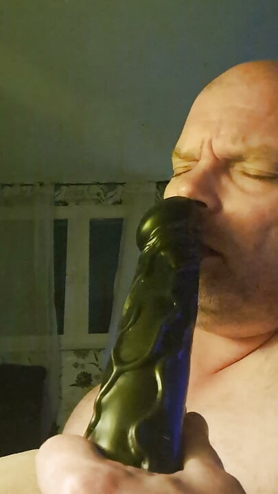 The slut anal unplugged and fucked again with the dildo and plugged again