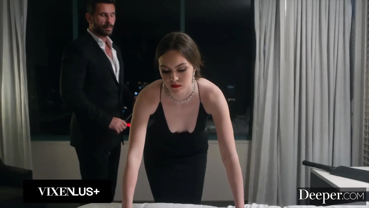 更深。曼努埃尔导师性感的Frya，一个有抱负的女主人